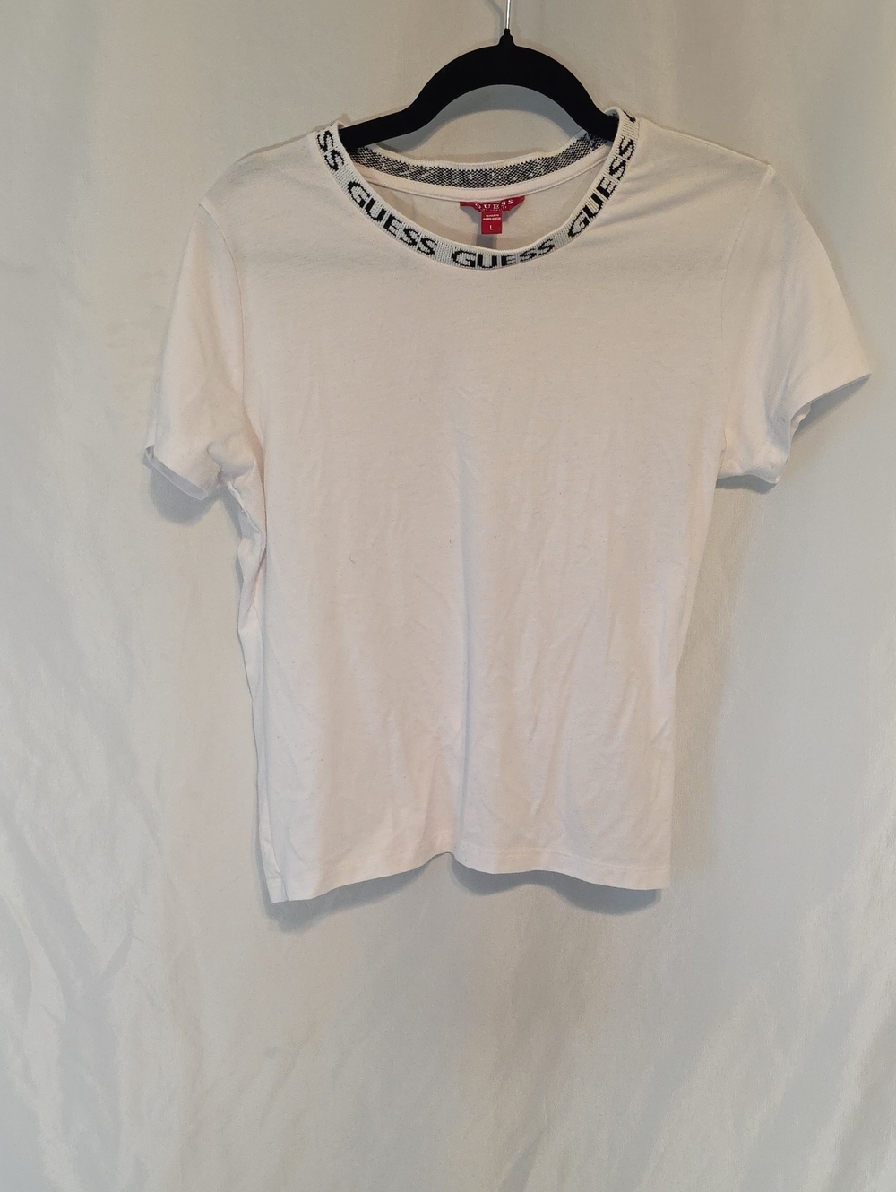 GUESS Los Angeles Logo Collar Crewneck White Tee